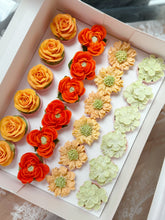 Load image into Gallery viewer, CLASS B 奧斯汀玫瑰,向日葵,櫻花,蝴蝶蘭,牡丹,玫瑰 —Lazy Mini Cupcakes (韓式裱花溫習課程)