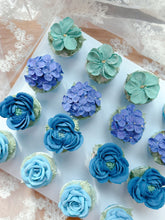 Load image into Gallery viewer, CLASS B 奧斯汀玫瑰,向日葵,櫻花,蝴蝶蘭,牡丹,玫瑰 —Lazy Mini Cupcakes (韓式裱花溫習課程)