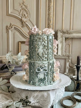 Load image into Gallery viewer, Lazy Palace Workshop 復古蛋糕裱花工作坊 （Buttercream)
