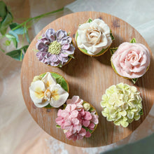 Load image into Gallery viewer, Lazy Cupcakes Workshop
